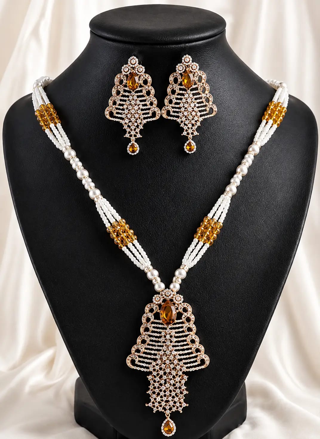 elegant pearl and crystal pendant necklace set