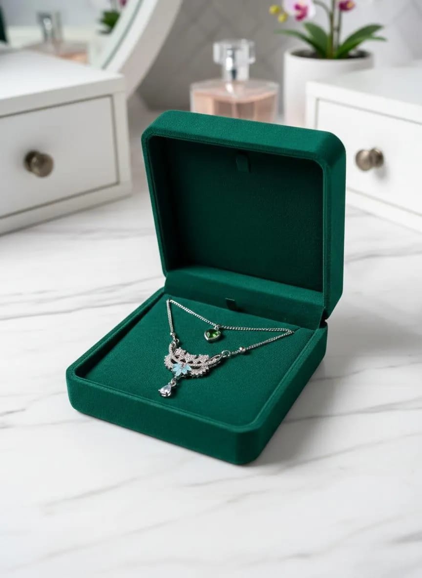 silver plated 2 layered crystal pendant for women